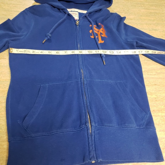 Pink VS MLB sweatshirt with hoodie - Picture 6 of 9